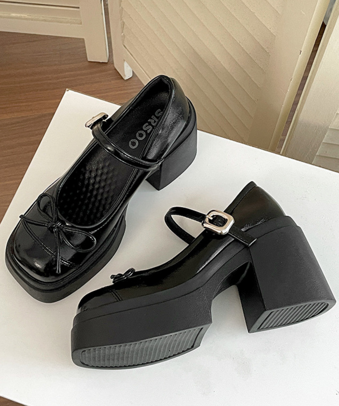 ストラップ付きリボンチャンキーシューズ