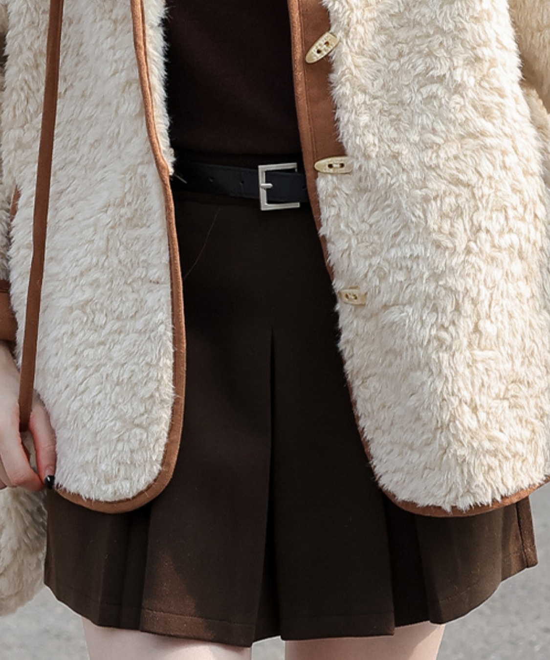 ベルト付きボックスプリーツショートスカート