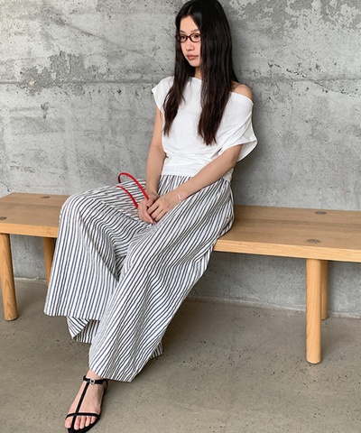 ストライプワイドシルエットパンツ