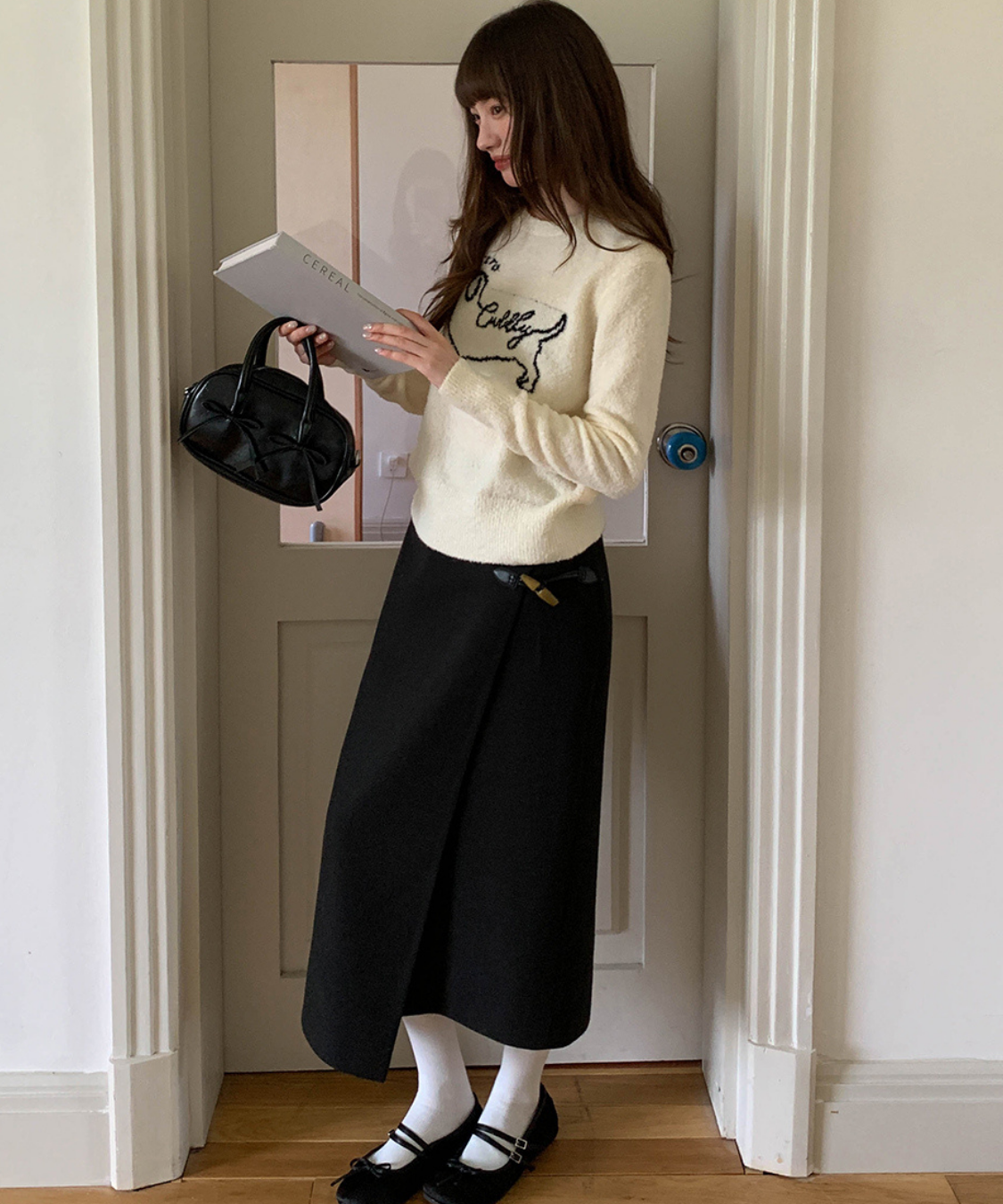 トグルボタン付きアシメラップ風スカート