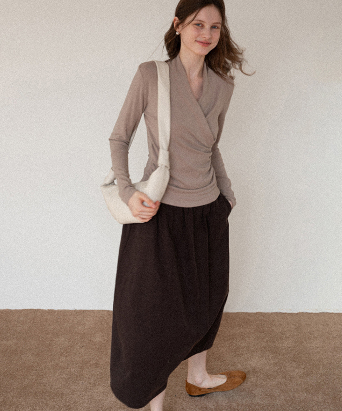 ベルトポーチ付きギャザーロングスカート