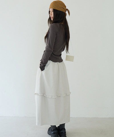 フリルポイントロングスカート