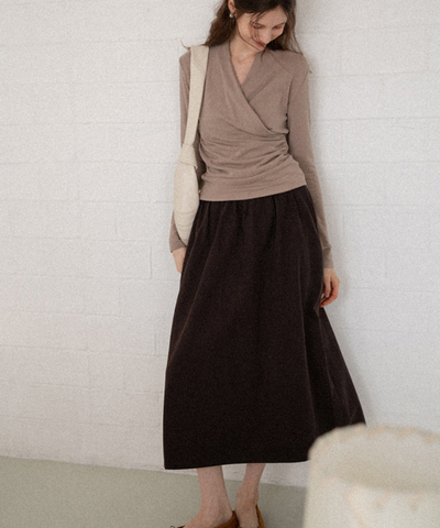 ベルトポーチ付きギャザーロングスカート