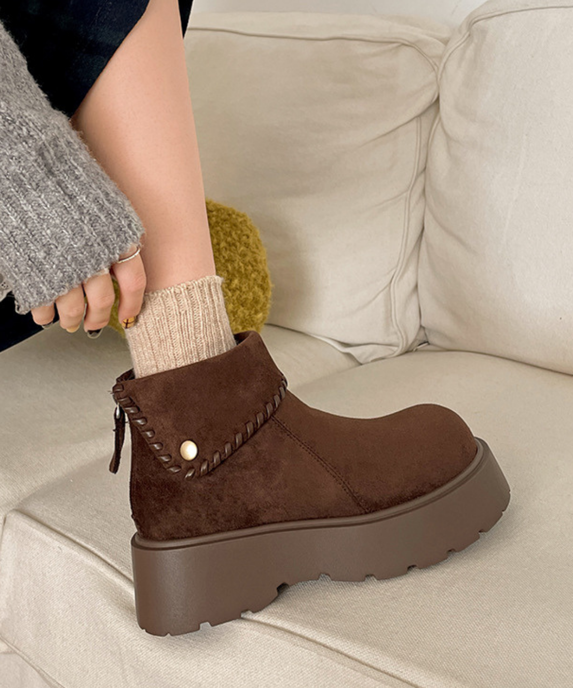 スエード調折り返し厚底ショートブーツ