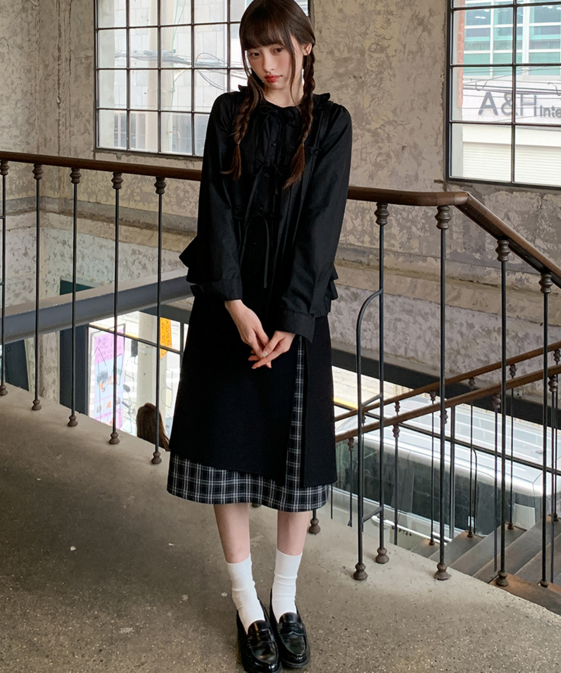 ダッフルボタン付きレイヤード風チェックスカート