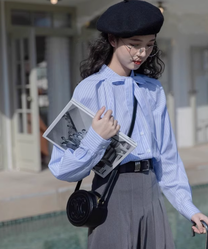 allureville（アルアバイル）の「ストライプクロップドシャツ