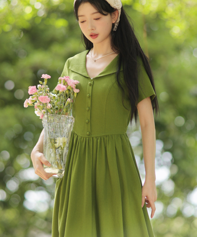 フロントボタン付きクスエアカラーワンピース