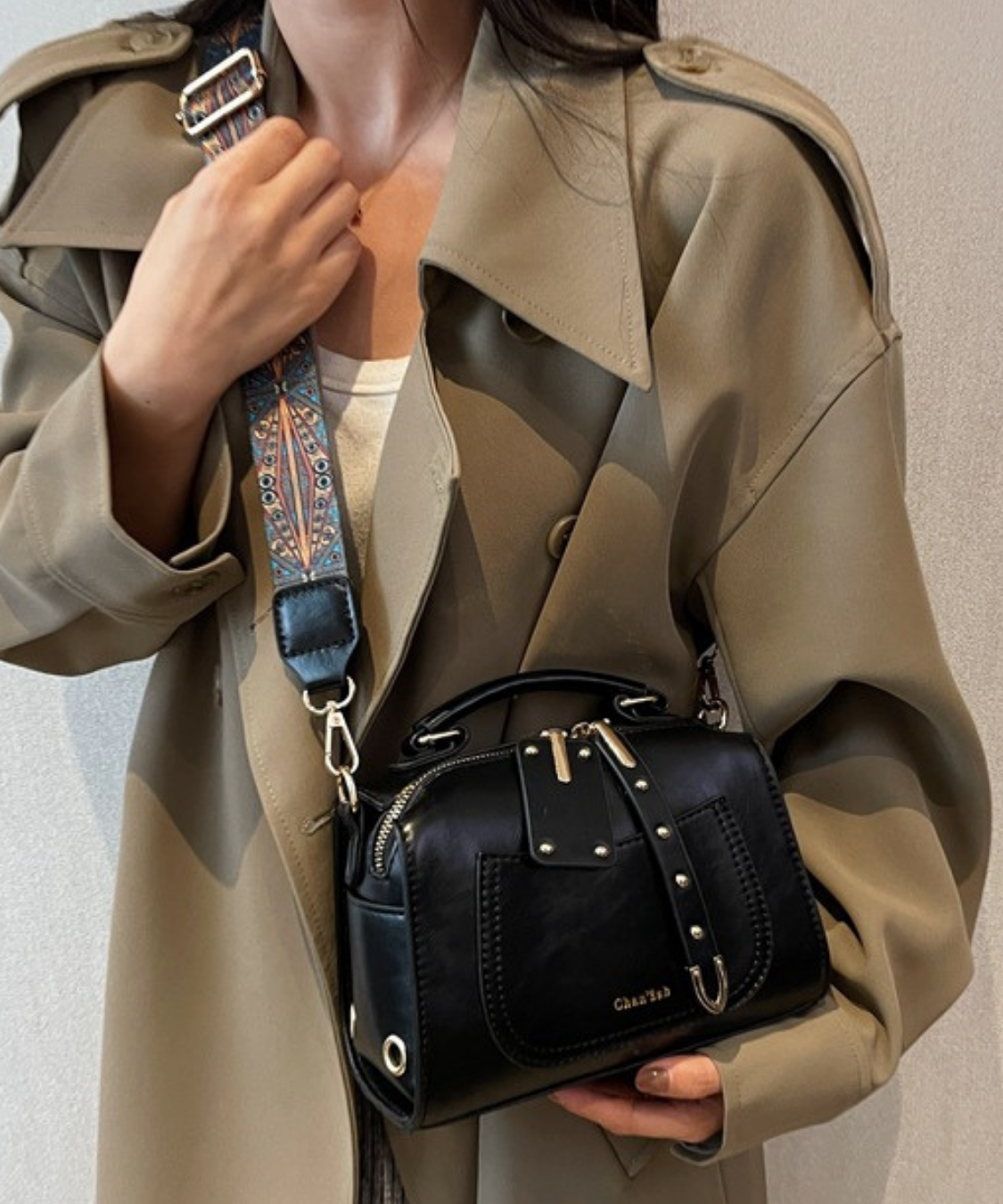 ベルトフラップ2wayレザー調スクエアバッグ