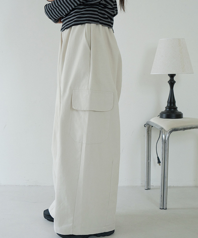リラックスカーゴワイドパンツ