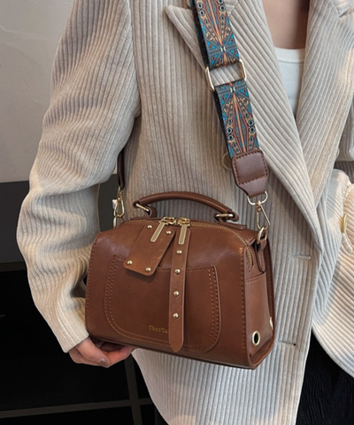 ベルトフラップ2wayレザー調スクエアバッグ