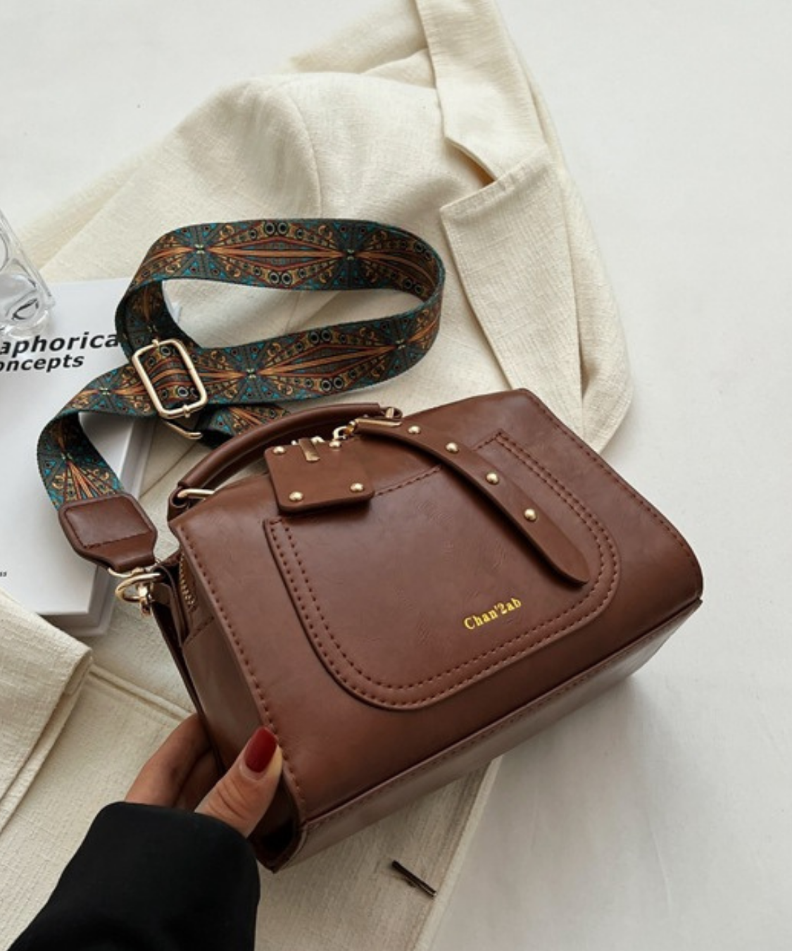 ベルトフラップ2wayレザー調スクエアバッグ