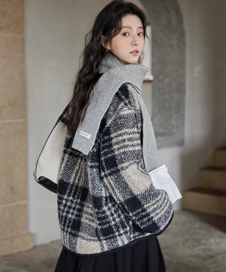 8147.【美品】GIVENCHY ショート丈 ノーカラー チェック ジャケット GIVENCHYチェックノーカラーショートジャケット GIVENCHYチェックノー