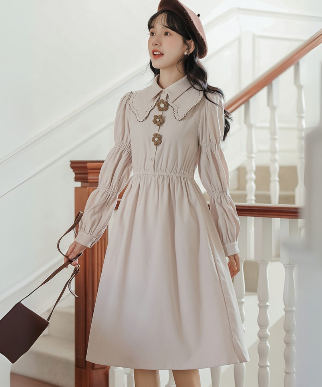 ダブルカラーフラワーモチーフギャザーワンピース