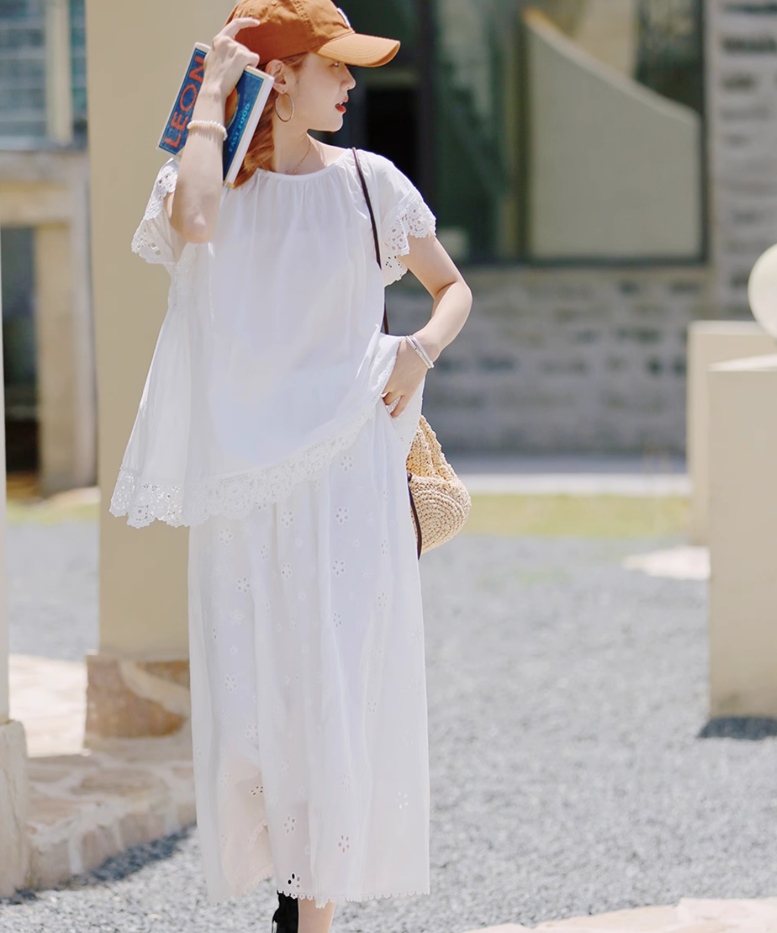 花柄パンチング刺繍ミモレスカート