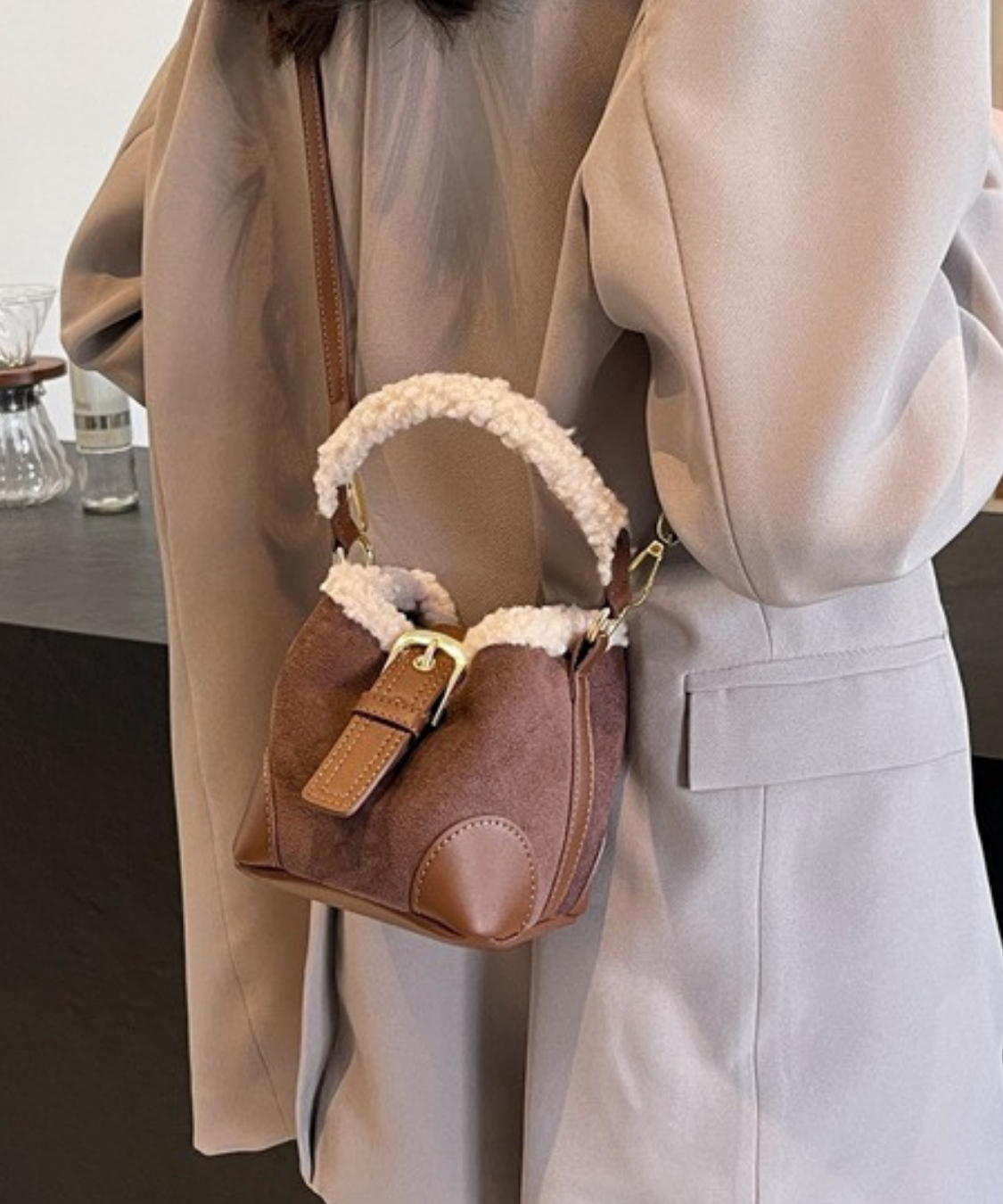 ボアハンドル2wayスエードバケットバッグ