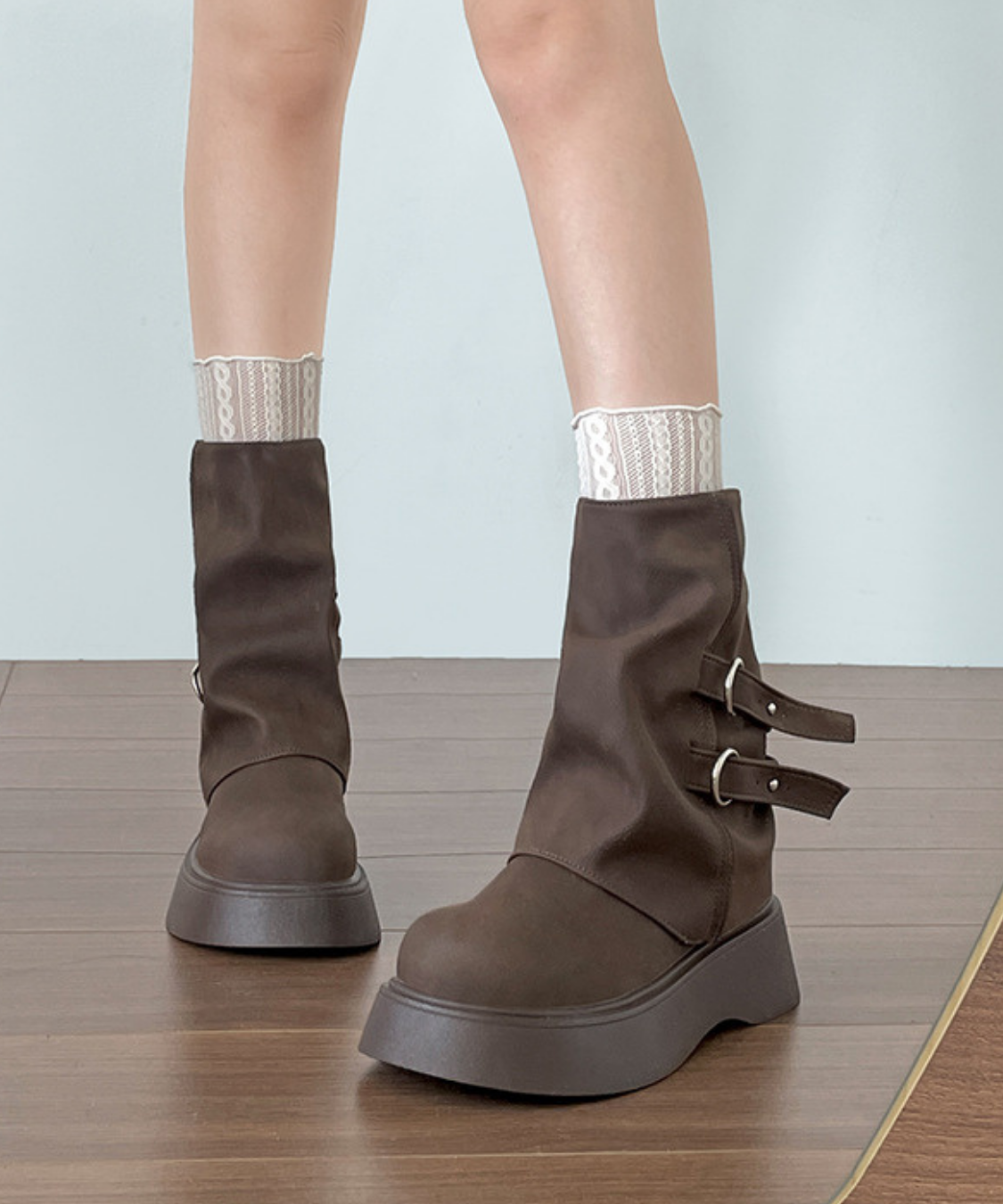 フェイクレザーダブルベルトミドルブーツ