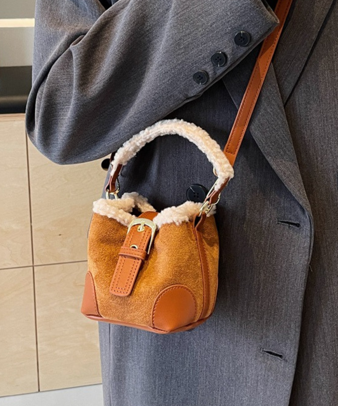 ボアハンドル2wayスエードバケットバッグ