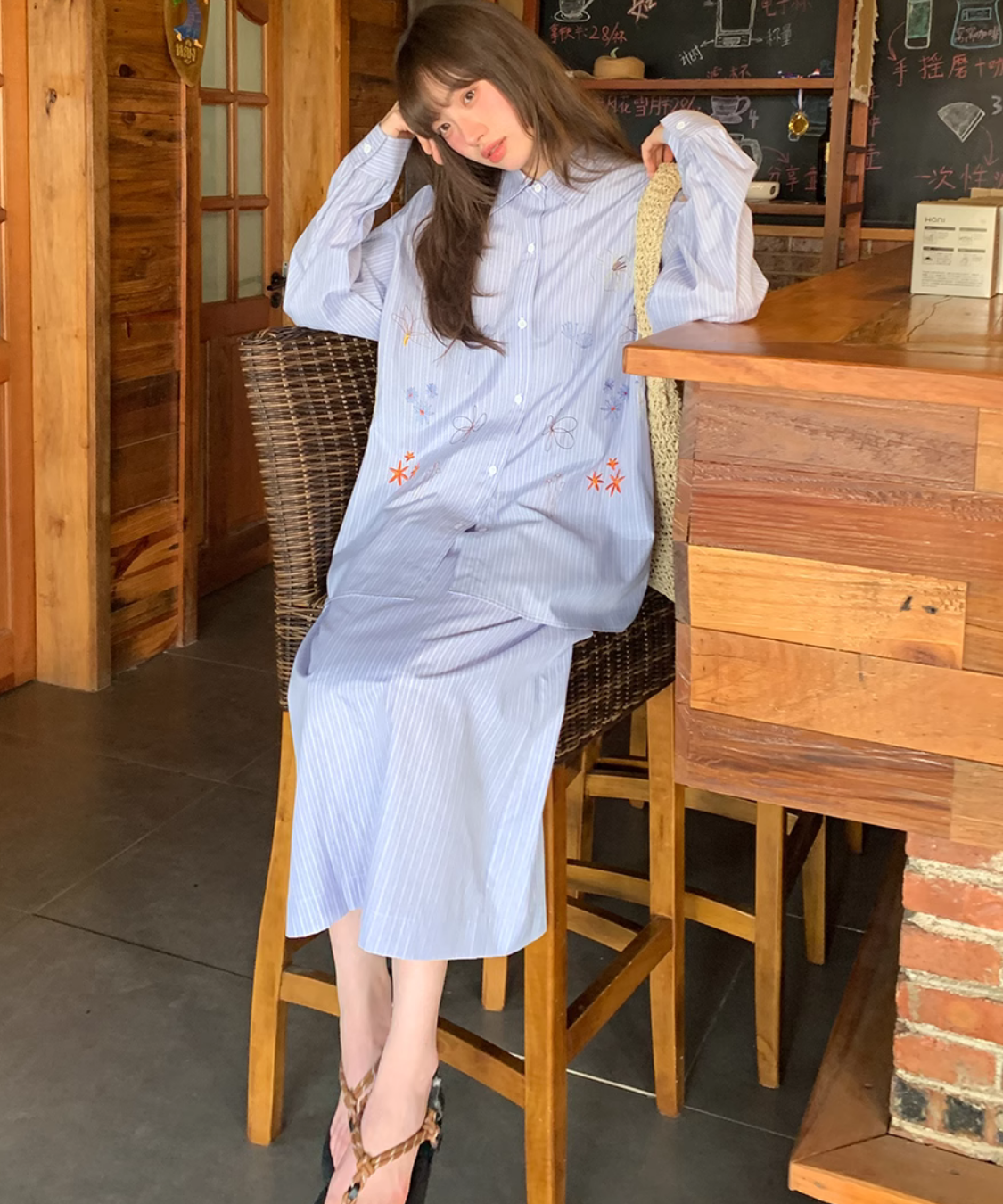 ストライプ刺繍シャツ＋ロングスカート 2点セット