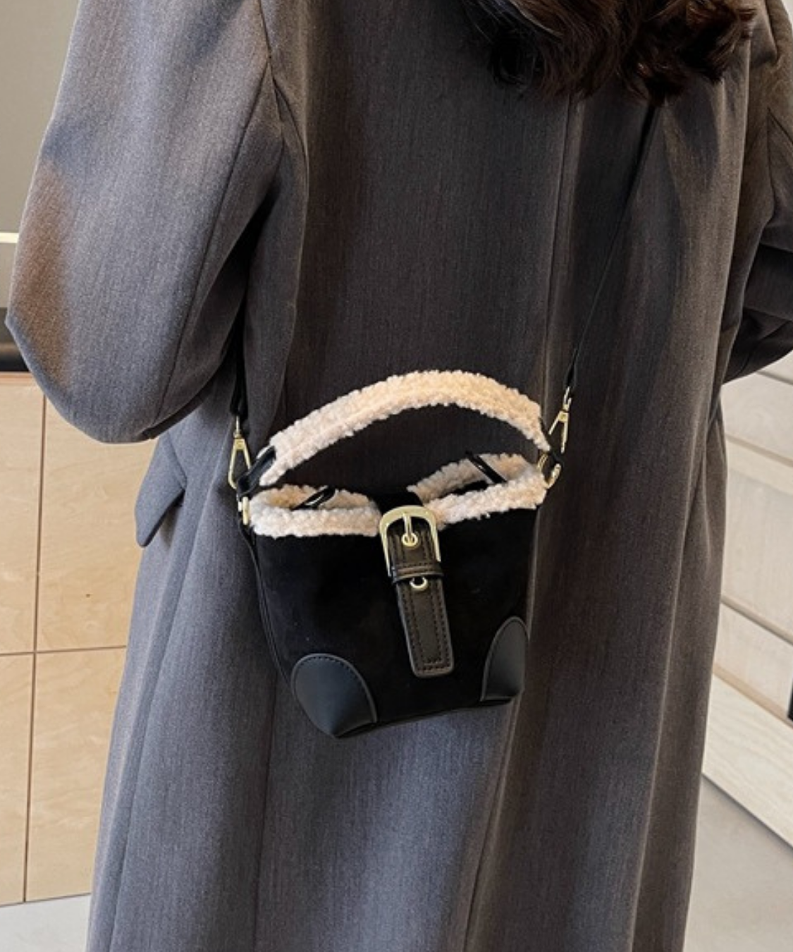 ボアハンドル2wayスエードバケットバッグ