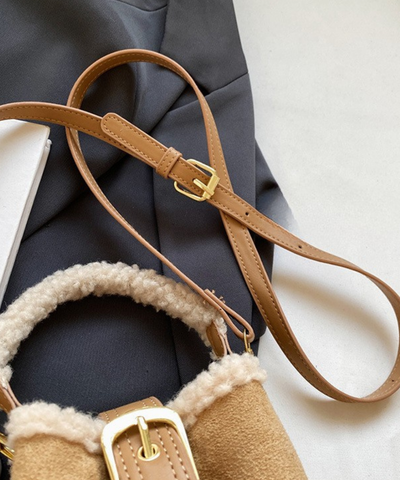 ボアハンドル2wayスエードバケットバッグ