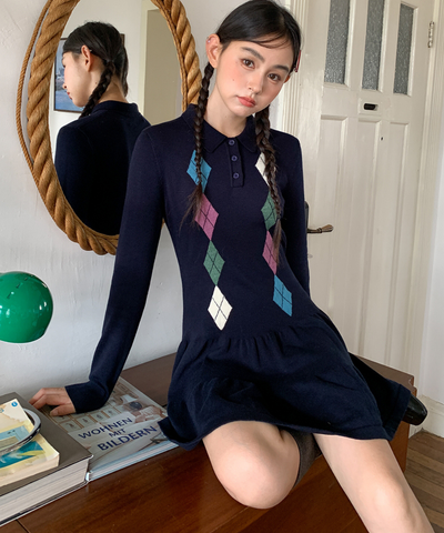 ポロ襟アーガイル柄ニットワンピース