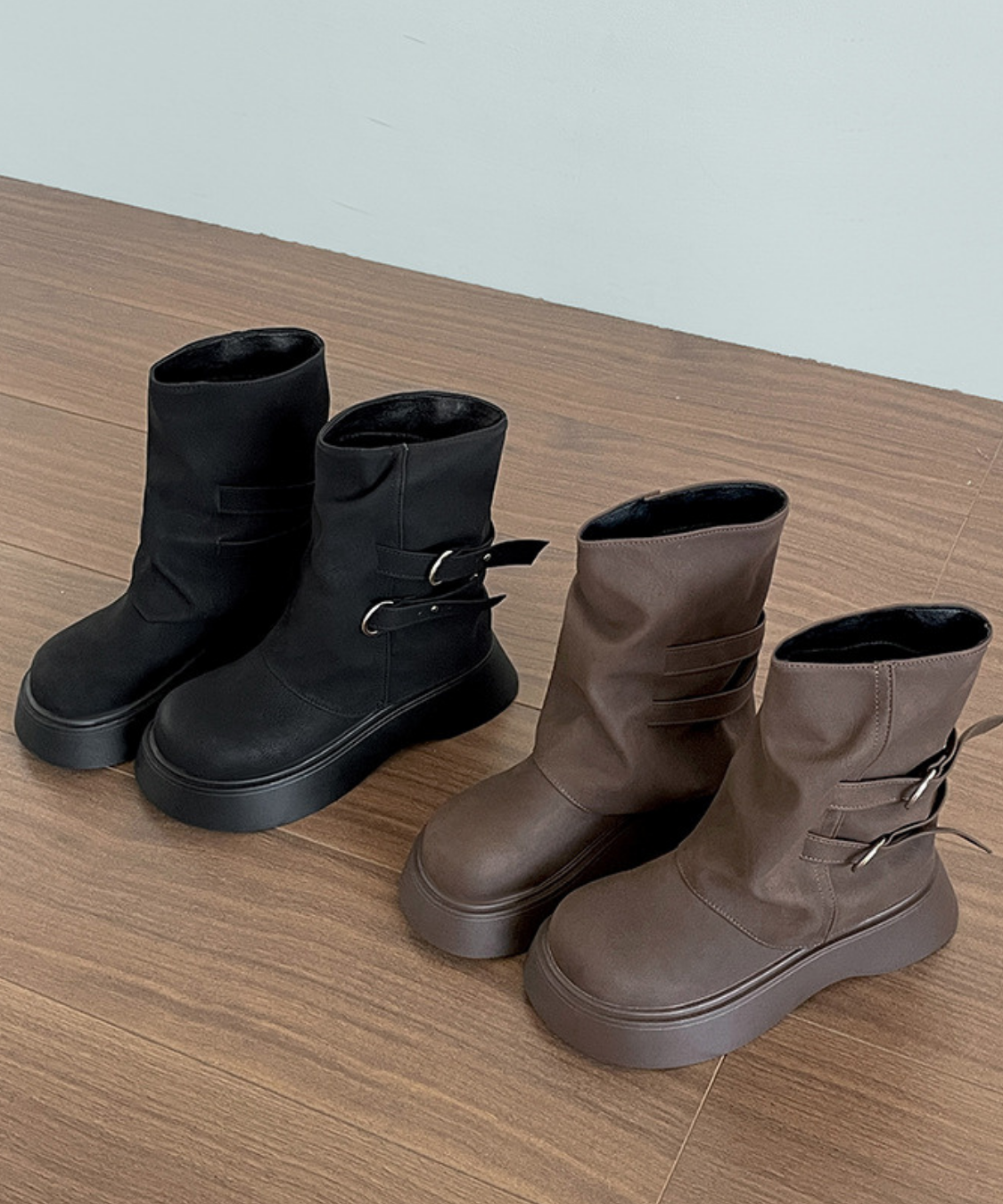 フェイクレザーダブルベルトミドルブーツ