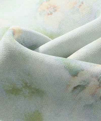 フリルスリーブ胸元リボン付きワンピース