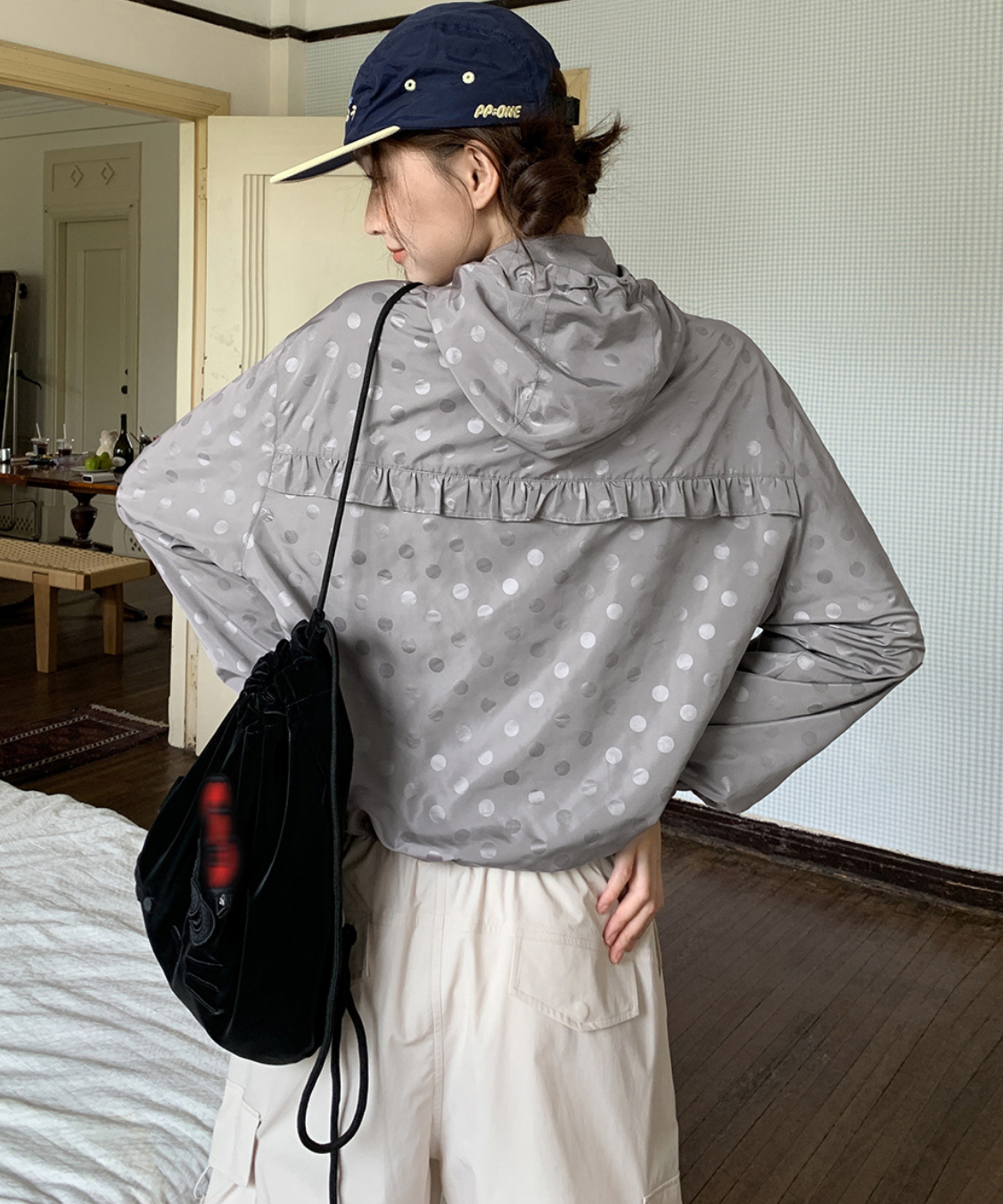 INGEBORG・ネイビーとホワイトのドット柄フード付きジャンパー INGEBORG・ネイビーとホワイトのドット柄フード付きジャンパー