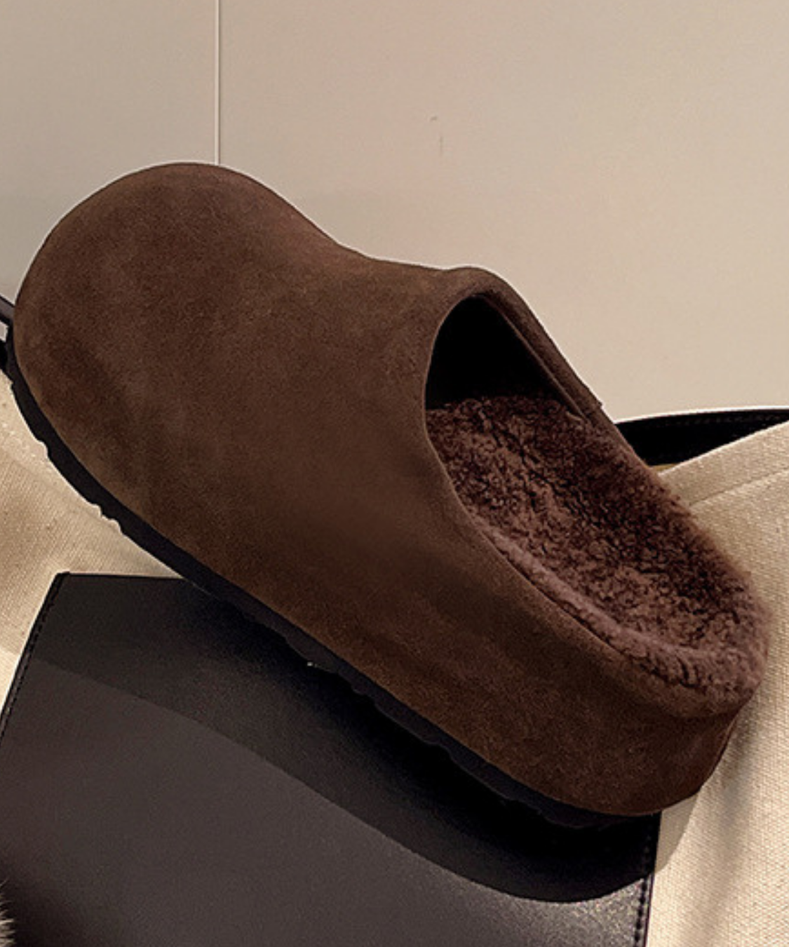 ふわもこ厚底スエード調スリッポン