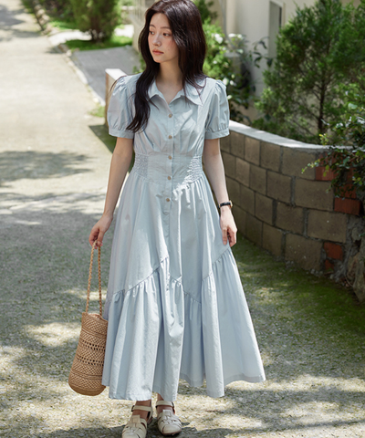 前ボタン付きシャーリングウエストワンピース