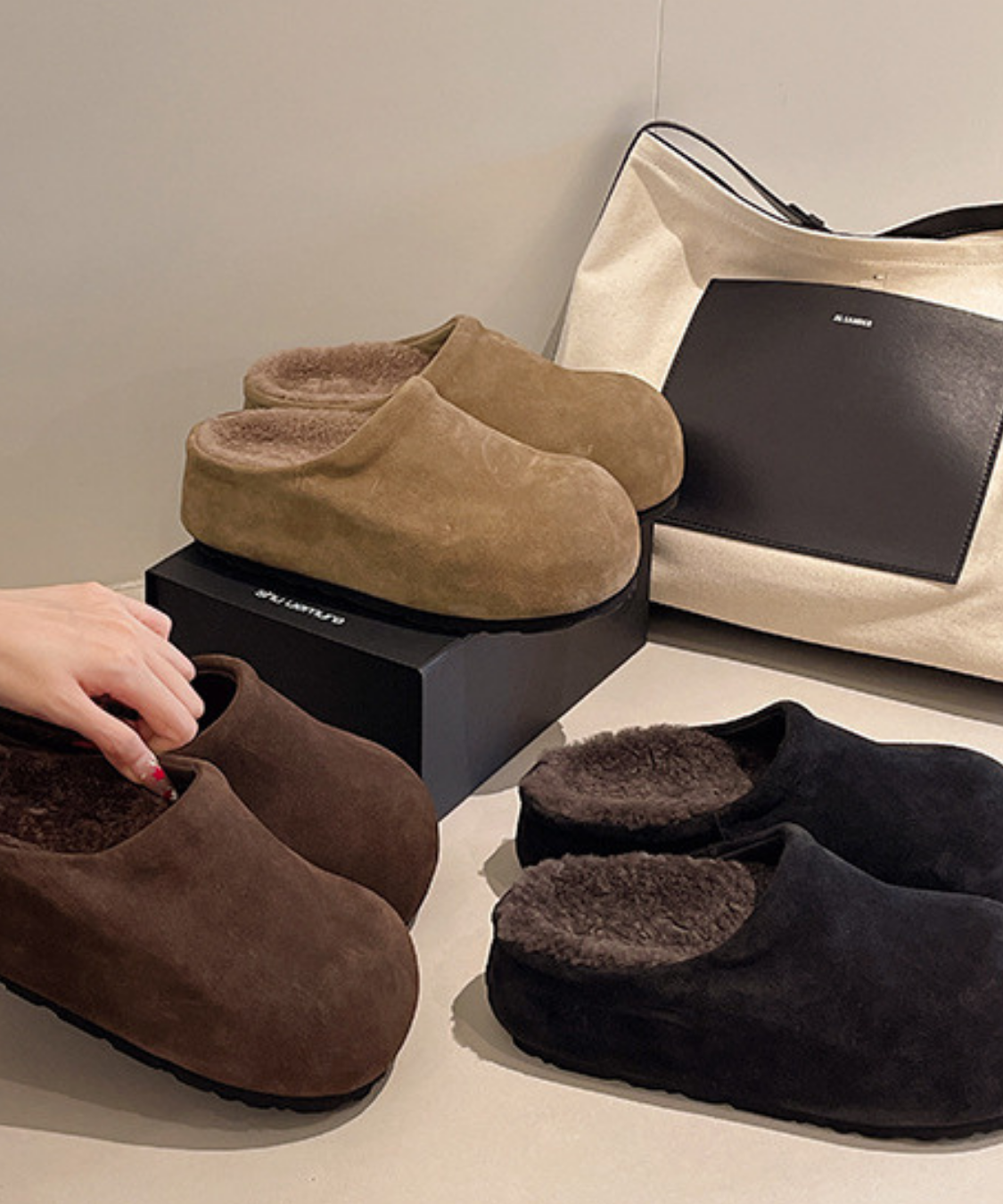 ふわもこ厚底スエード調スリッポン