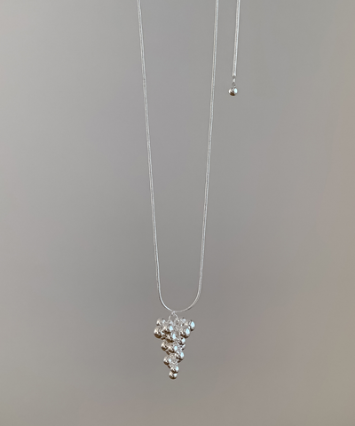 シルバーボールモチーフロングネックレス
