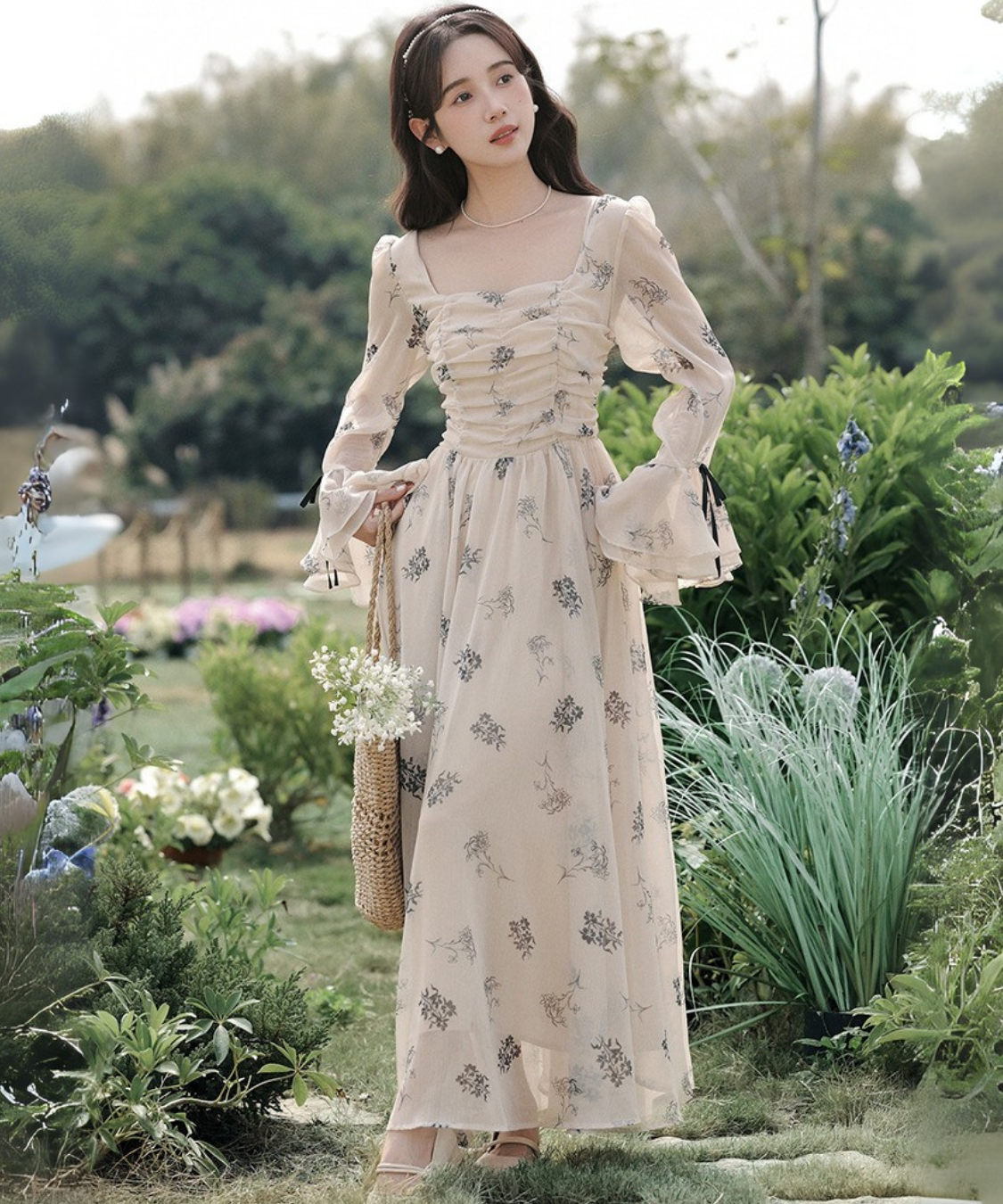 希少Perfume Closet FLOWER PLEATSドレスワンピースM フレアカフスリボン付き花柄ワンピース – jemiremi（ジェミレミ）