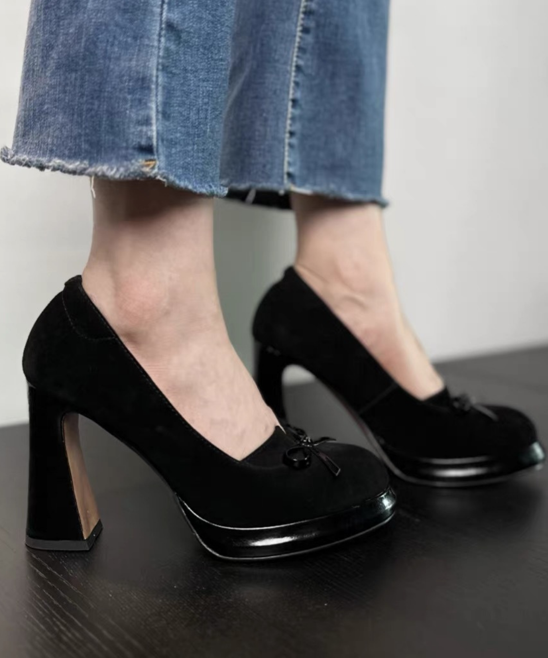 ラウンドトゥリボンパンプス