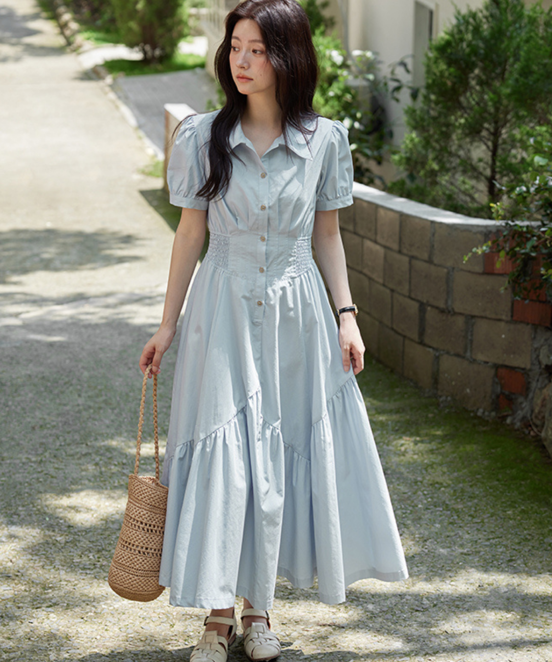 前ボタン付きシャーリングウエストワンピース