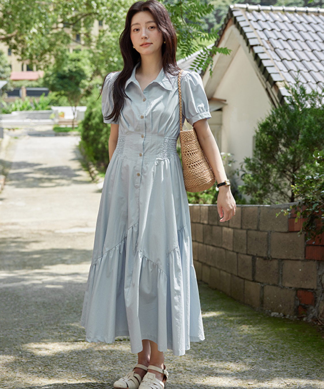 前ボタン付きシャーリングウエストワンピース