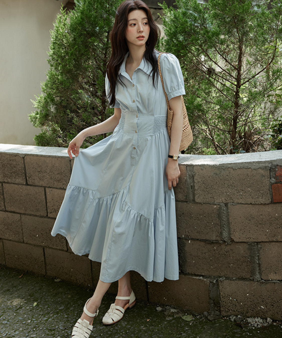 前ボタン付きシャーリングウエストワンピース