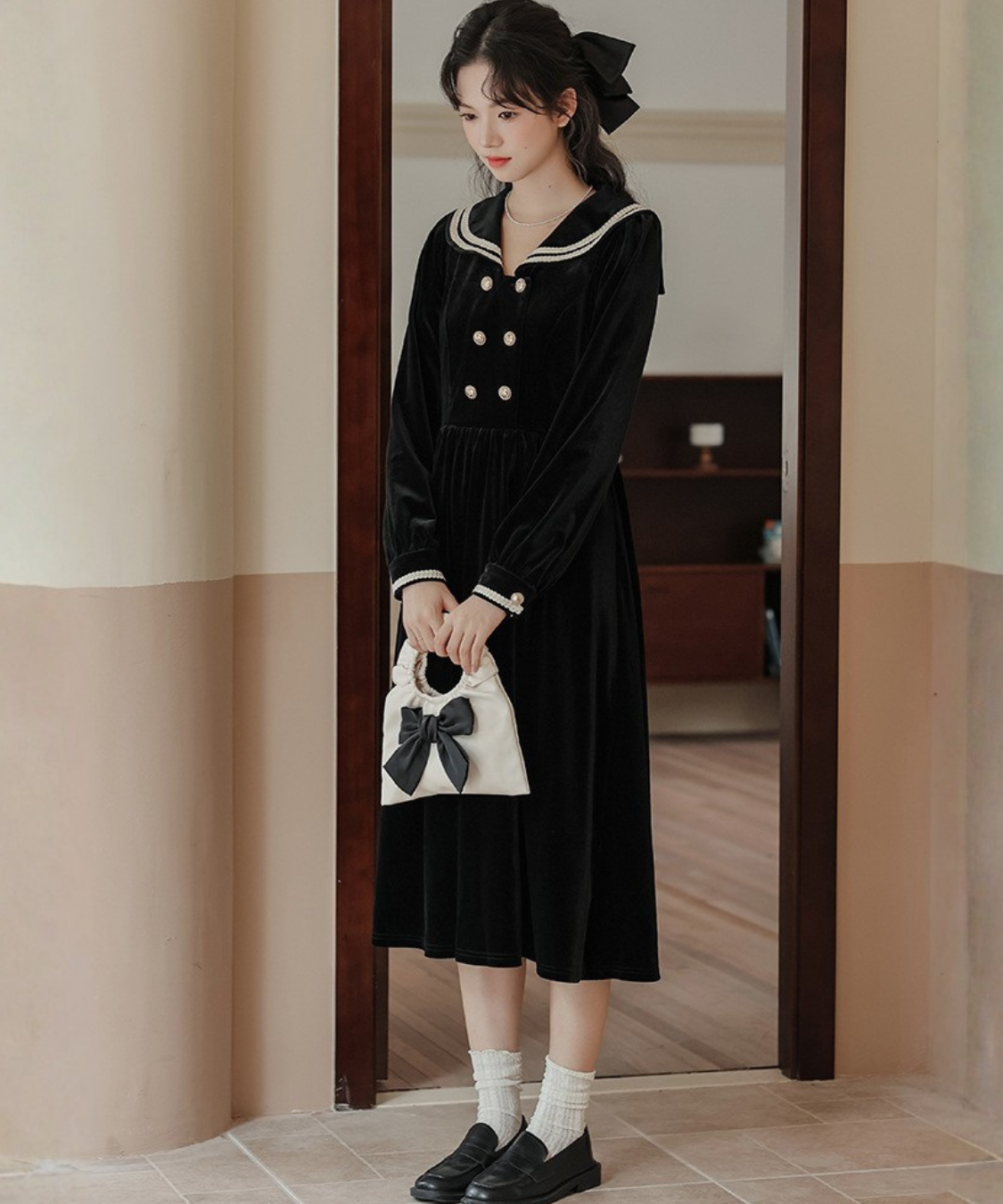 ベロアセーラーカラーダブルボタンワンピース