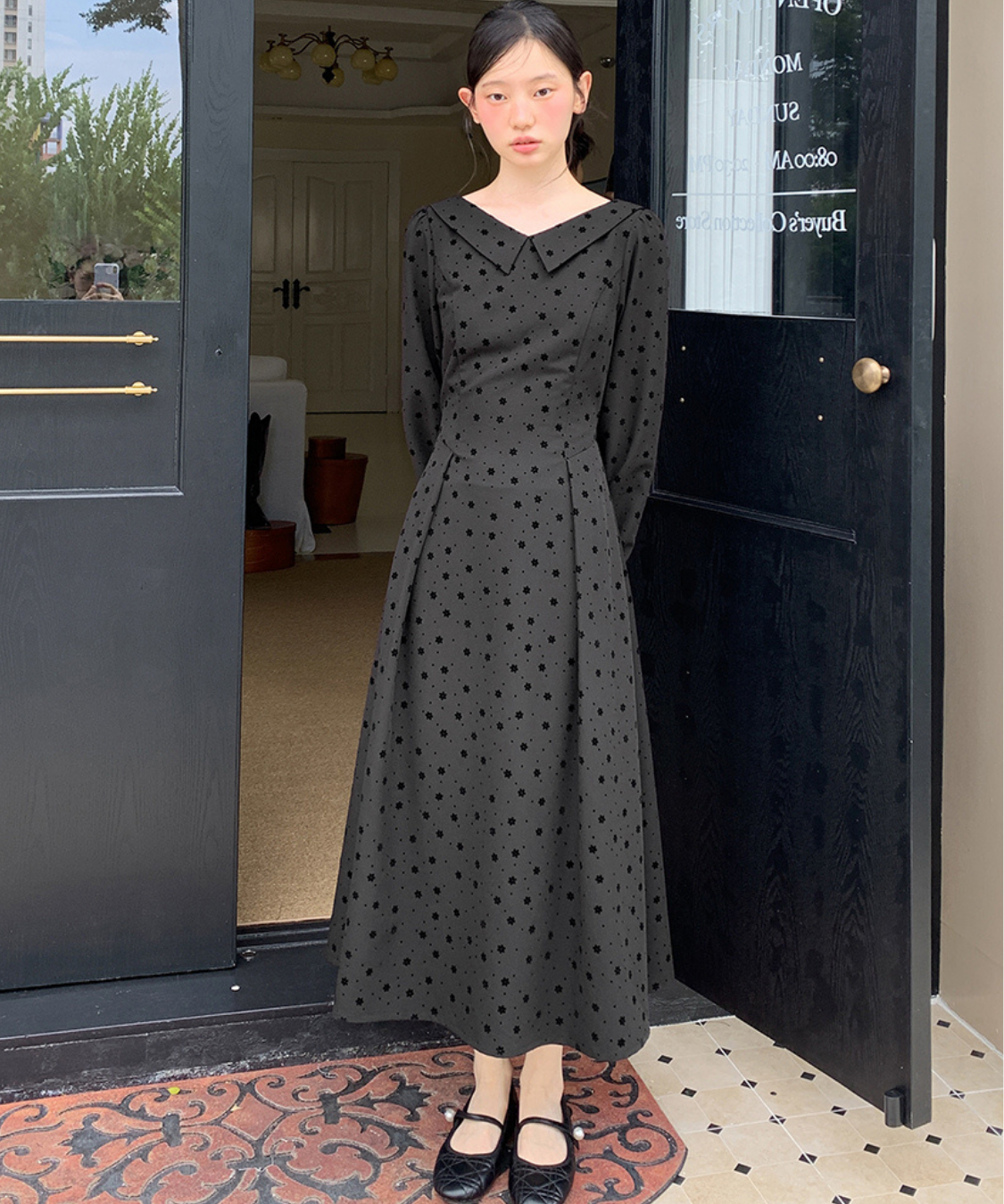 花柄フロッキードットフラットカラーワンピース