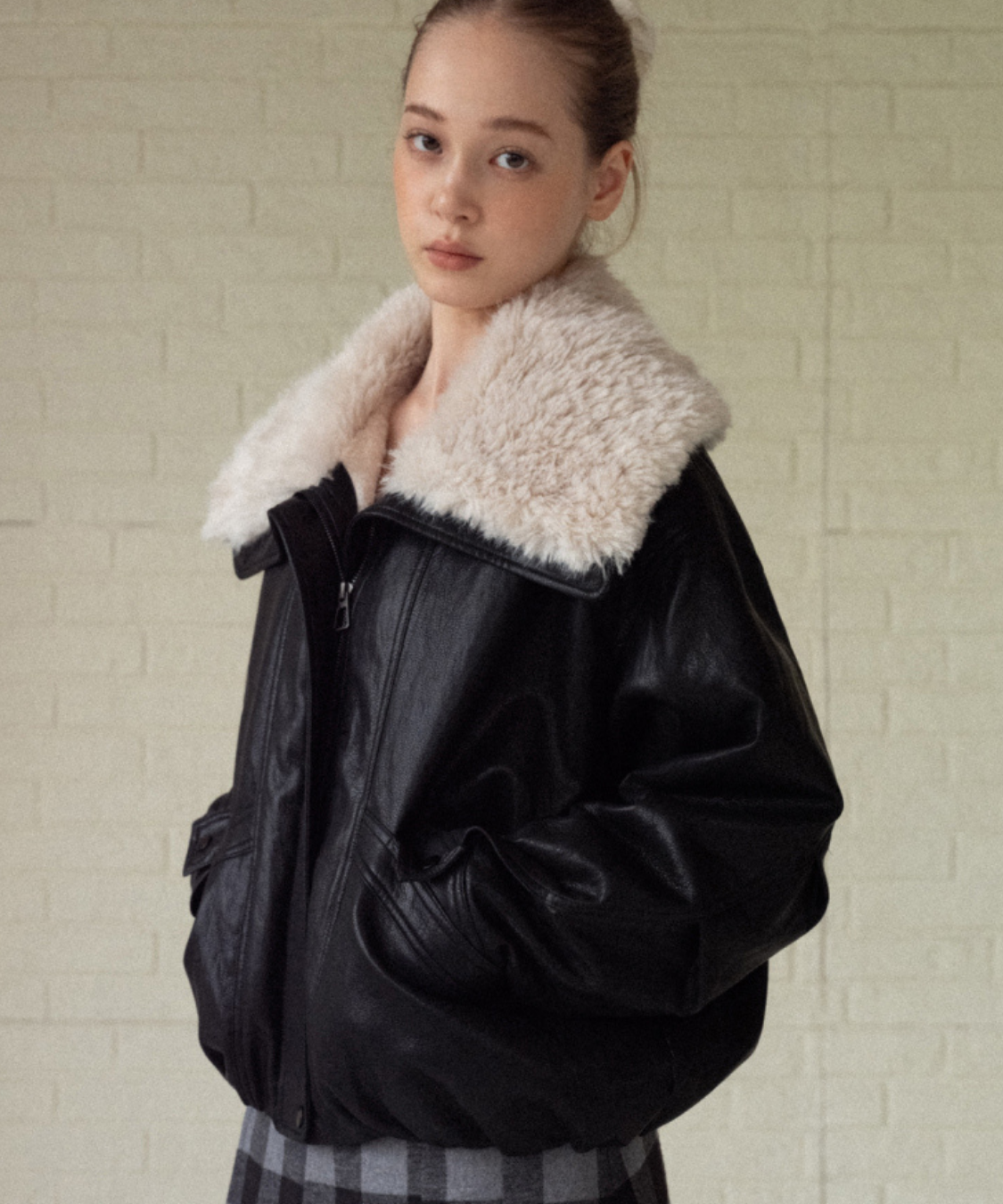 オーバーサイズボアカラーフェイクレザージャケット