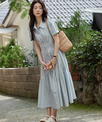 前ボタン付きシャーリングウエストワンピース