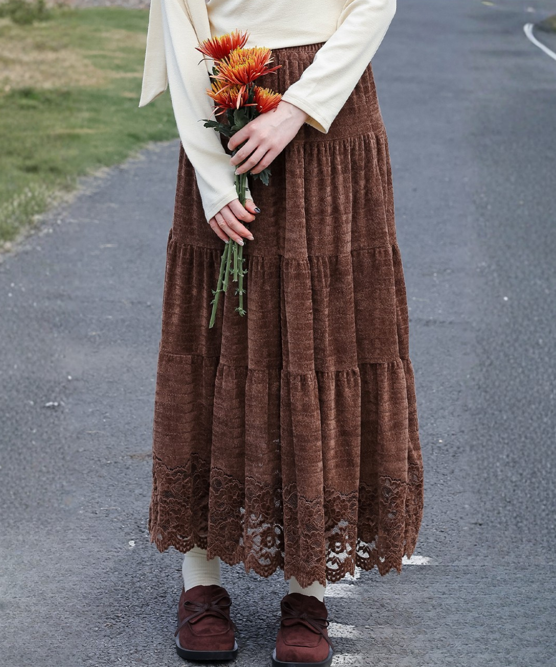 ティアード切り替えスカラップレースロングスカート