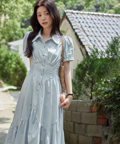 前ボタン付きシャーリングウエストワンピース