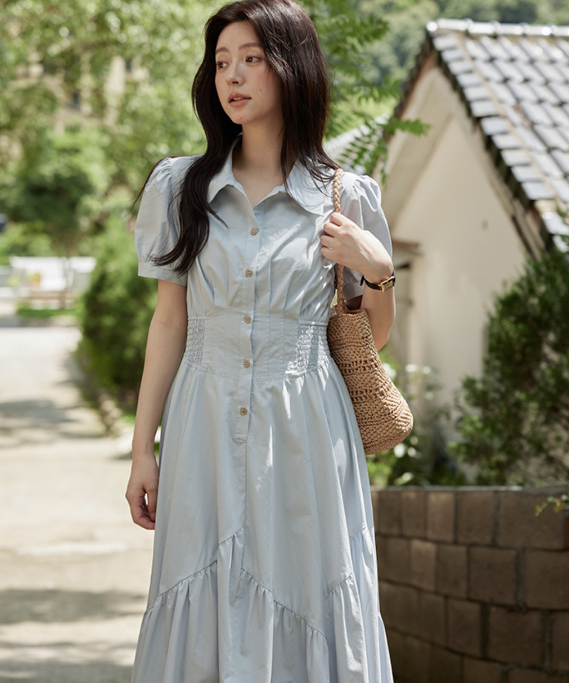 前ボタン付きシャーリングウエストワンピース