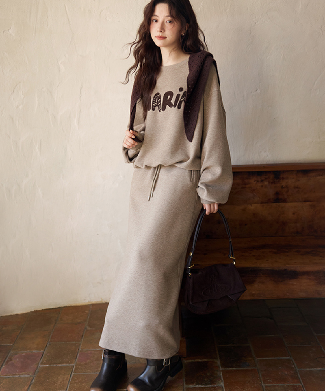 刺繍ロゴスウェット＋ドロストスカート＋フード付きショール 3点セット