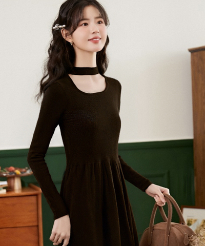 チョーカーデザインリブニットワンピース