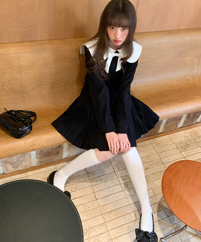 配色セーラーカラープリーツスカートワンピース