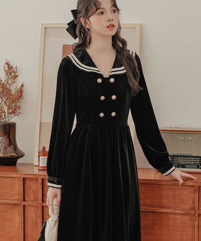 ベロアセーラーカラーダブルボタンワンピース