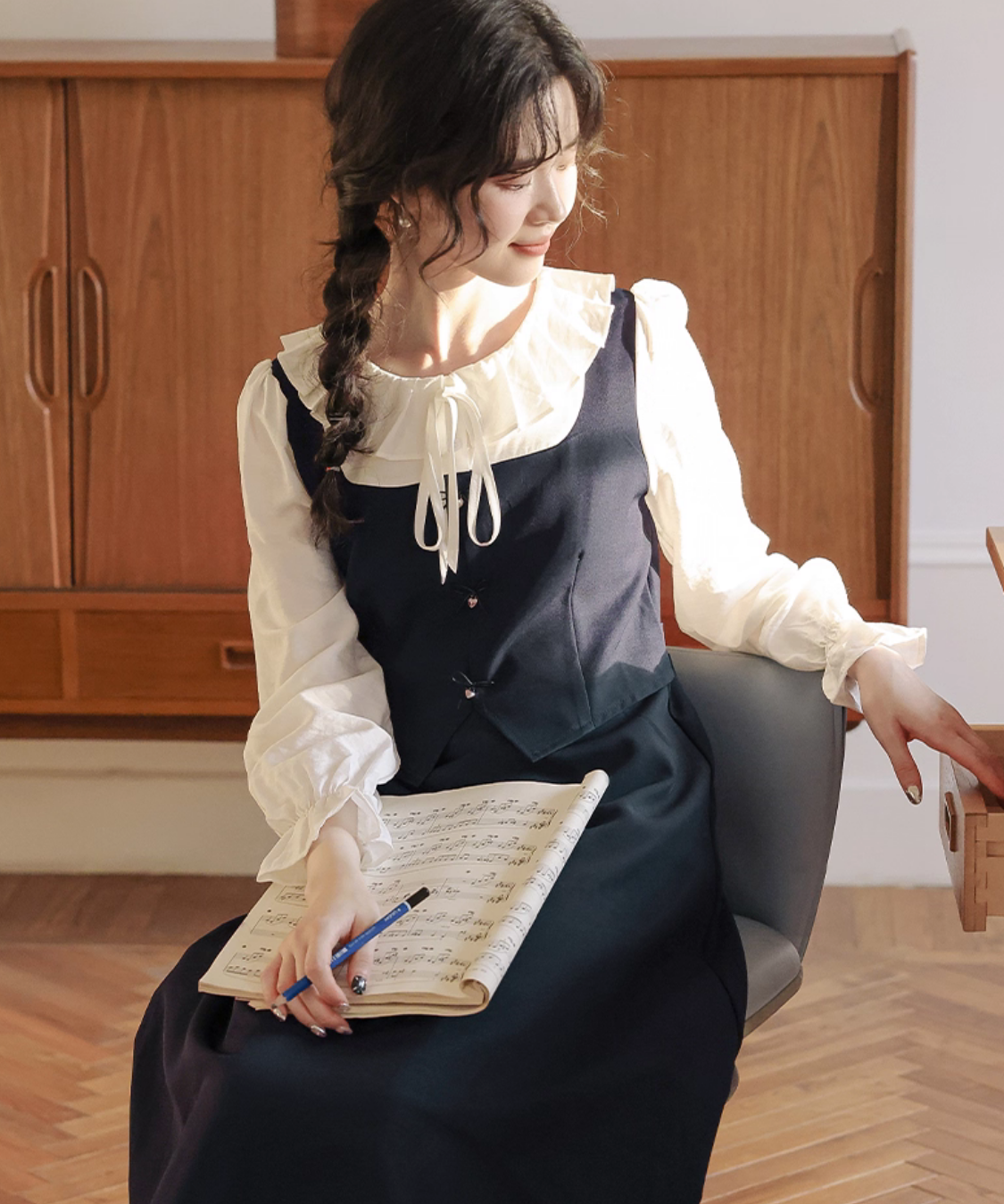 ハンドメイド作家 mifumi ブーケのワンピース(フリル襟付き) ハンドメイド作家 mifumi ブーケのワンピース(フリル襟付き