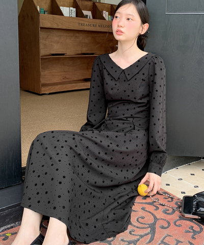 花柄フロッキードットフラットカラーワンピース